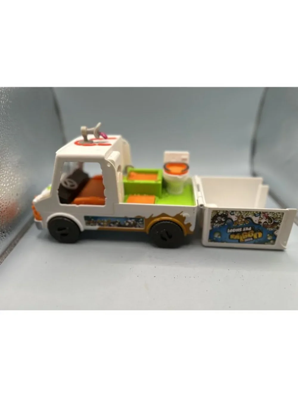 The Ugglys Petshop Dirty Dog Van Makes Sounds Works!